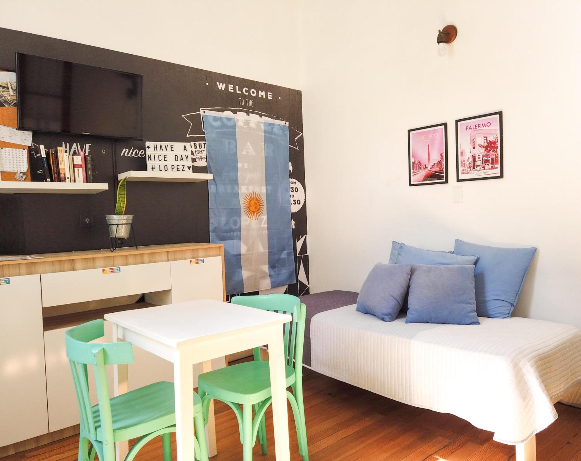Lopez Hostel & Suites - Buenos Aires — Photos 1
